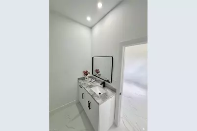 515 Croydon Ave S, Lehigh Acres, FL 33974 - Photo 22