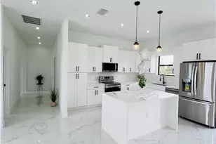 515 Croydon Ave S, Lehigh Acres, FL 33974 - Photo 8