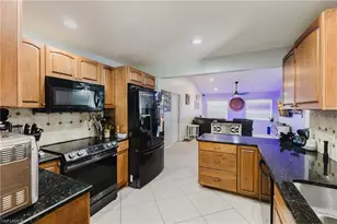 2103 SE 8th Ave, Cape Coral, FL 33990 - Photo 18