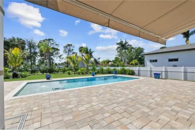 1332 Longwood Dr, Fort Myers, FL 33919 - Photo 2