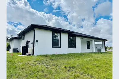 863 Haskell St E, Lehigh Acres, FL 33974 - Photo 38