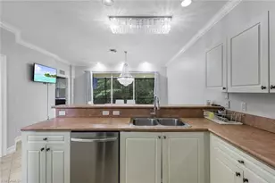 10253 S Silver Palm Dr, Estero, FL 33928 - Photo 8