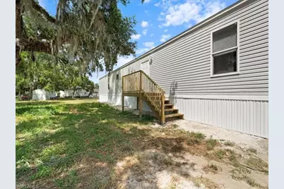 1038 Canopy Ln, Moore Haven, FL 33471 - Photo 6