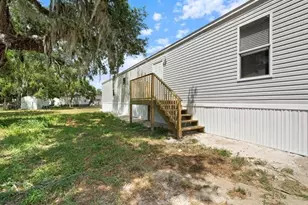 1038 Canopy Ln, Moore Haven, FL 33471 - Photo 6