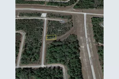 309 Houston Pl, Labelle, FL 33935 - Photo 1