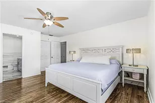 1060 Cooper Dr, Naples, FL 34103 - Photo 24