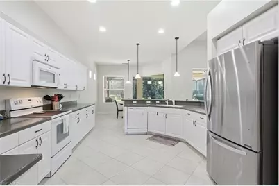 11225 Lithgow Ln, Fort Myers, FL 33913 - Photo 10