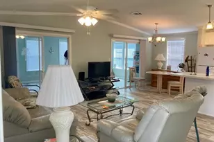 325 Shoreland Dr E, Fort Myers, FL 33905 - Photo 4