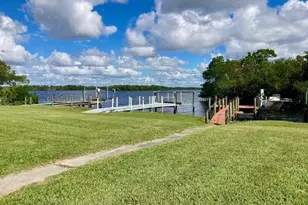 325 Shoreland Dr E, Fort Myers, FL 33905 - Photo 2