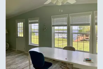 325 Shoreland Dr E, Fort Myers, FL 33905 - Photo 8