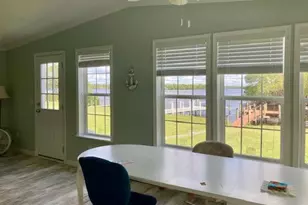 325 Shoreland Dr E, Fort Myers, FL 33905 - Photo 8