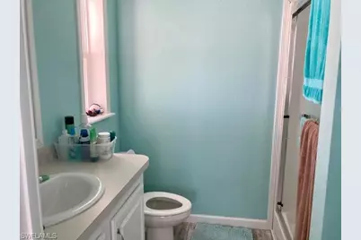 325 Shoreland Dr E, Fort Myers, FL 33905 - Photo 16