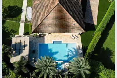 2133 NW 14th Pl, Homestead, FL 33030 - Photo 2