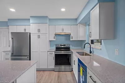 2504 Bayshore Dr, Matlacha, FL 33993 - Photo 8