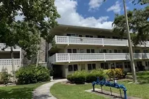 8101 11th N St N, Saint Petersburg, FL 33702 - Photo 26