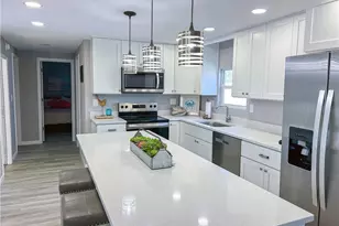 11170 Bayside Ln, Fort Myers Beach, FL 33931 - Photo 4