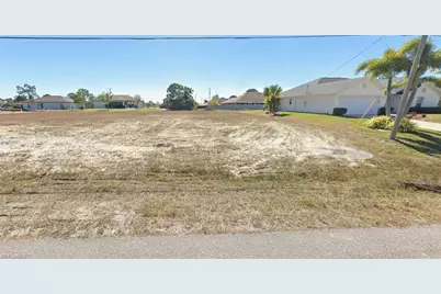 2416 NW 28th Ter, Cape Coral, FL 33993 - Photo 2