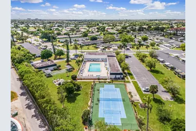 6894 Sandtrap Dr #4, Fort Myers, FL 33919 - Photo 32