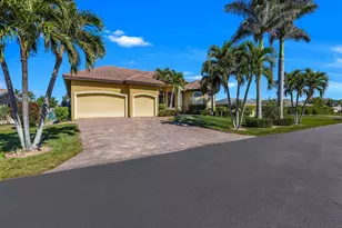 123 SW 54th St, Cape Coral, FL 33914 - Photo 2