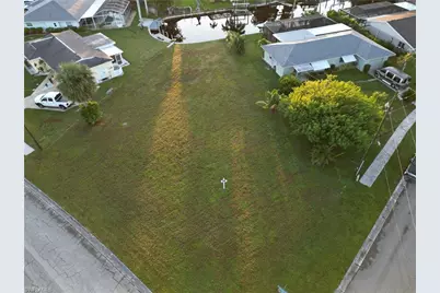 1763 Lakeview Blvd, North Fort Myers, FL 33903 - Photo 4