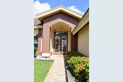 1157 SW 44th St, Cape Coral, FL 33914 - Photo 2