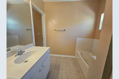 1105 Florence St E, Lehigh Acres, FL 33974 - Photo 6