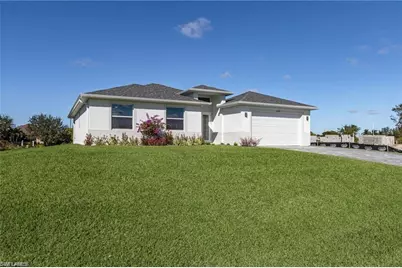 2601 Diplomat Pkwy W, Cape Coral, FL 33993 - Photo 4