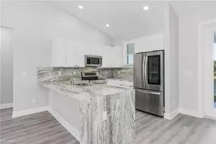 2601 Diplomat Pkwy W, Cape Coral, FL 33993 - Photo 10
