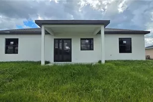 1631 NE 34th St, Cape Coral, FL 33909 - Photo 2