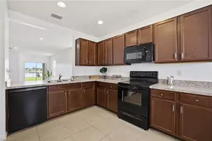 10884 Marble Brook Blvd, Lehigh Acres, FL 33936 - Photo 4