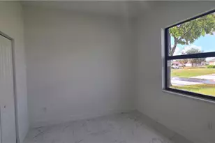 306 NE 10th Terrace, Cape Coral, FL 33909 - Photo 16