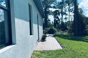 582 Eisenhower Blvd, Lehigh Acres, FL 33974 - Photo 30