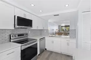 2777 W Gulf Dr, Sanibel, FL 33957 - Photo 2