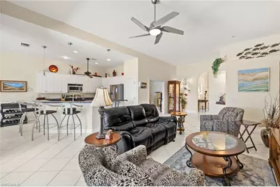8913 Dartmoor Way, Fort Myers, FL 33908 - Photo 4