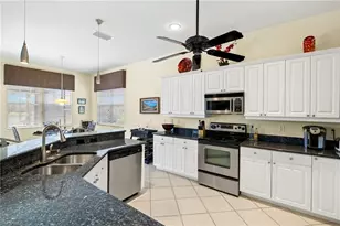 8913 Dartmoor Way, Fort Myers, FL 33908 - Photo 16