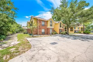 8723 Fancy Finch Dr, Tampa, FL 33614 - Photo 2