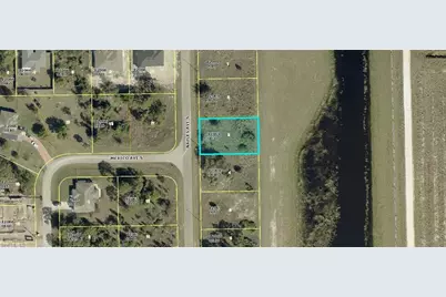 1005 Naples Ave S, Lehigh Acres, FL 33974 - Photo 2