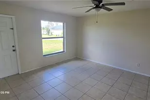 1302 NE 9th St, Cape Coral, FL 33909 - Photo 2