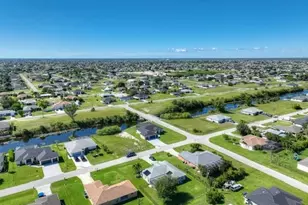 860 NE 6th Ave, Cape Coral, FL 33909 - Photo 14