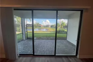 11537 Foxbriar Ln, Fort Myers, FL 33913 - Photo 8