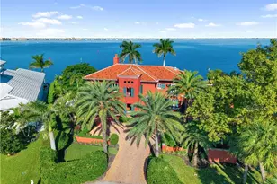 5844 Riverside Ln, Fort Myers, FL 33919 - Photo 1