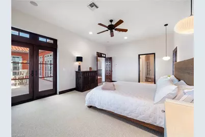 5844 Riverside Ln, Fort Myers, FL 33919 - Photo 38