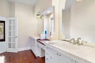 5844 Riverside Ln, Fort Myers, FL 33919 - Photo 40