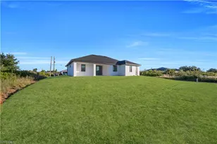 2705 68th St W, Lehigh Acres, FL 33971 - Photo 48