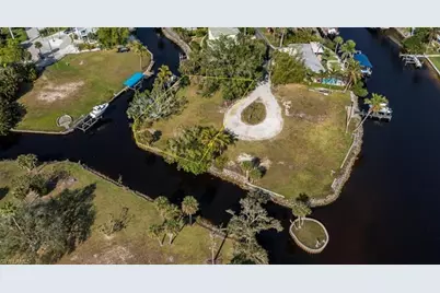 27210 Del Ln, Bonita Springs, FL 34135 - Photo 4