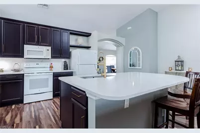 108 NW 28th St, Cape Coral, FL 33993 - Photo 6