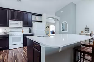 108 NW 28th St, Cape Coral, FL 33993 - Photo 6