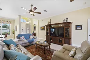 622 SE 8th Pl, Cape Coral, FL 33990 - Photo 6