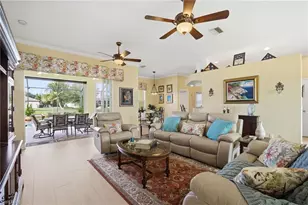 622 SE 8th Pl, Cape Coral, FL 33990 - Photo 4