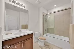 927 SE 5th Ct, Cape Coral, FL 33990 - Photo 26